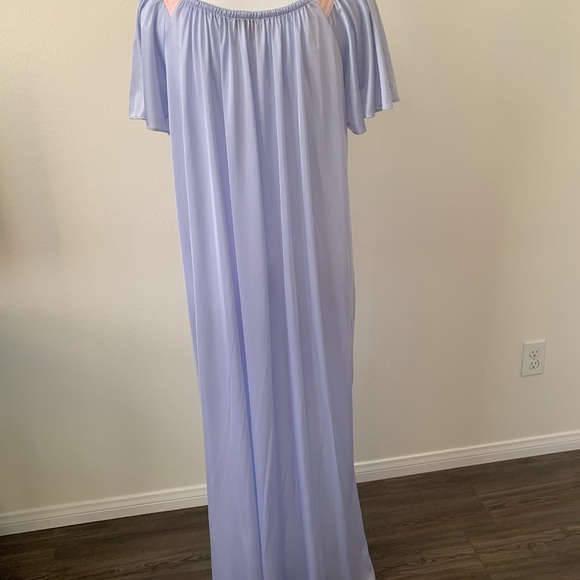 Night Gown - Picture 3 of 8